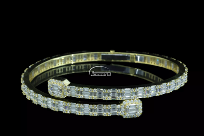 Exquisite Yellow Gold Moissanite Bangle